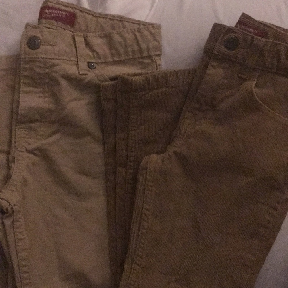 Kakis 2 pair size 6